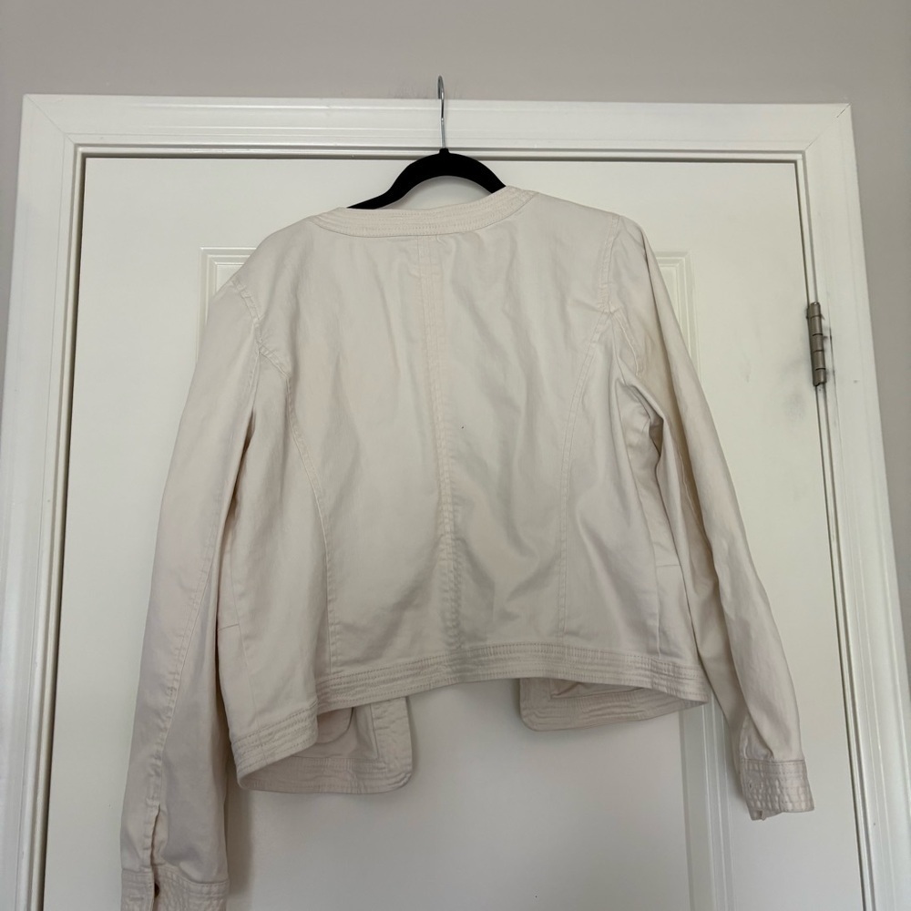 LOFT Women’s Cream Denim Light Jacket - Picture 11 of 14
